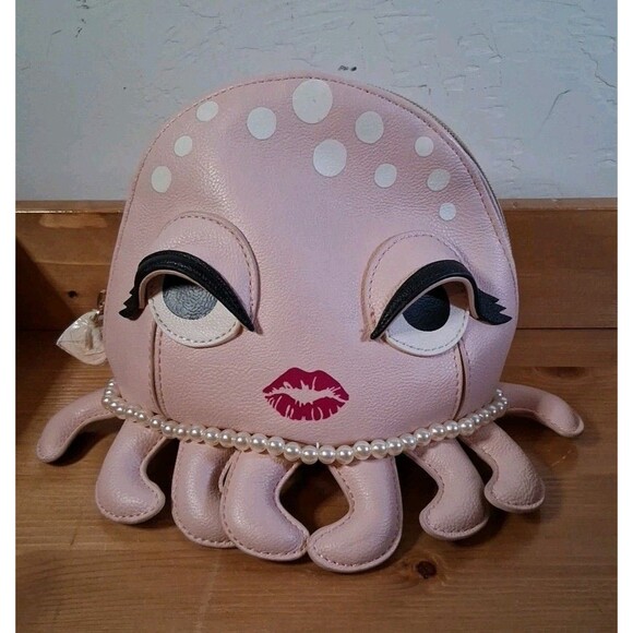 Betsey Johnson Handbags - BETSEY JOHNSON Kitsch Octopus Pink Pearls Clutch Cosmetic Makeup Bag NWOT